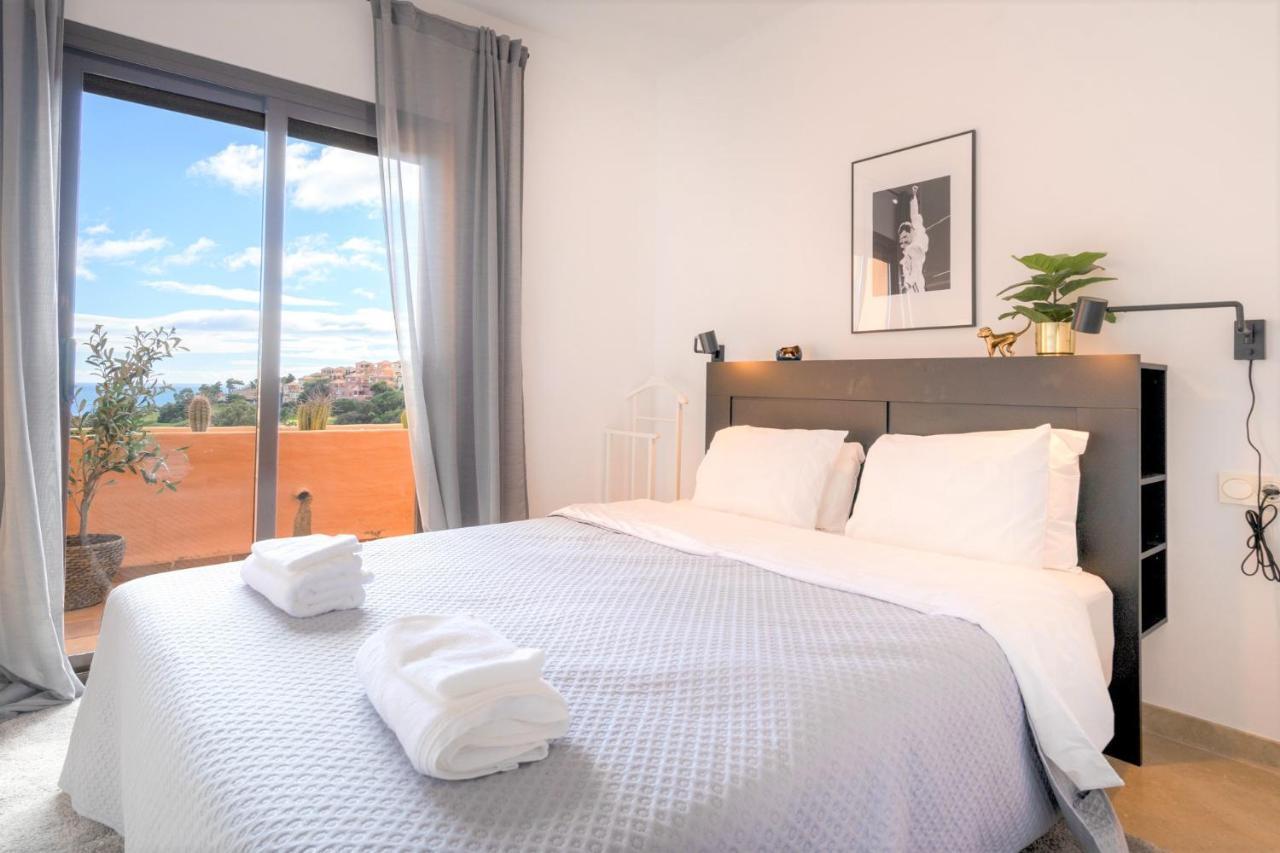 9 Penthouse With Amazing Sea Views, Close To Golf Manilva Duquesa Luaran gambar
