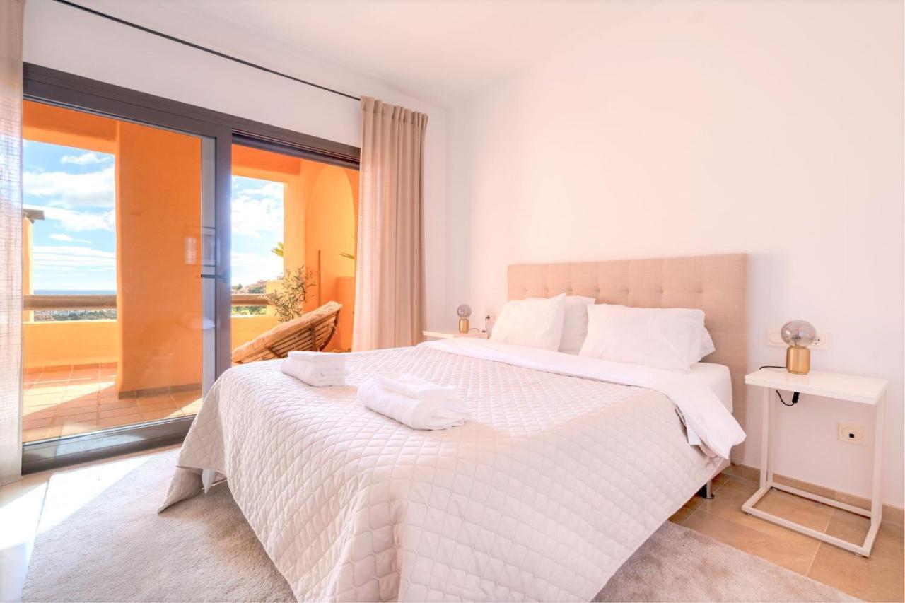 9 Penthouse With Amazing Sea Views, Close To Golf Manilva Duquesa Luaran gambar