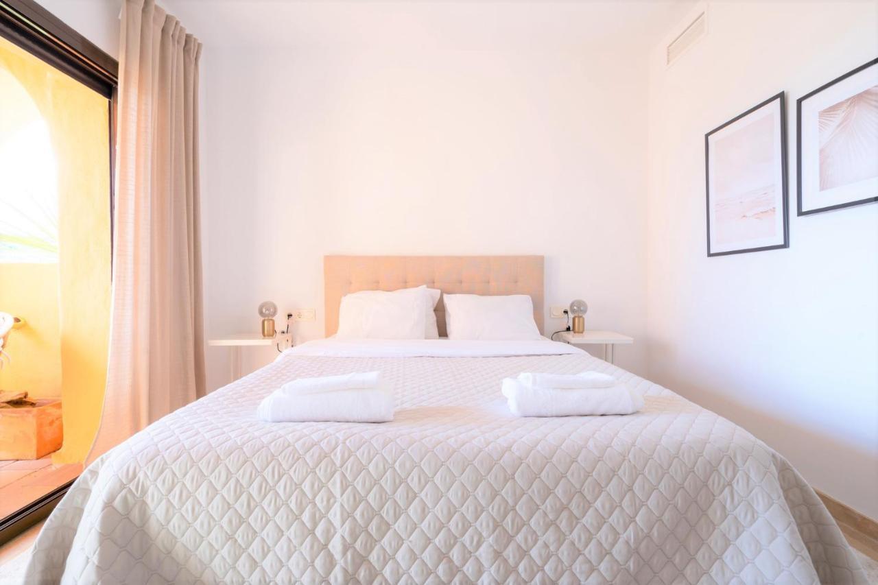 9 Penthouse With Amazing Sea Views, Close To Golf Manilva Duquesa Luaran gambar